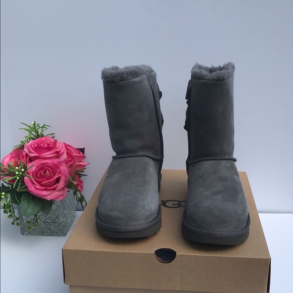 UGG Bailey Corduroy Bow Boots - Picture 5 of 8